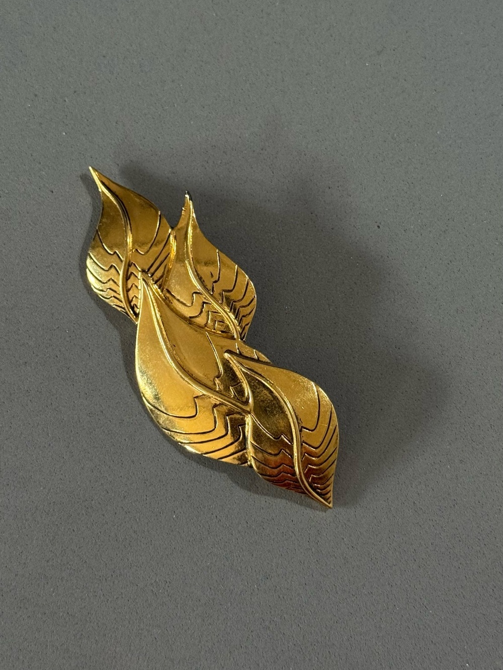Vintage Laurel Burch Gold Leaf Cluster Brooch - Sleek Leaf Design